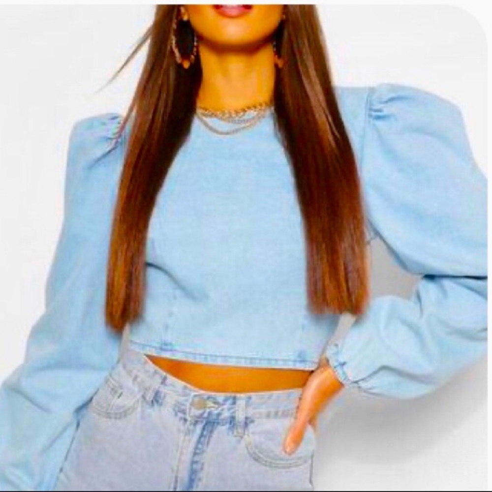 💙Forever 21 Light Wash Denim Crop Top